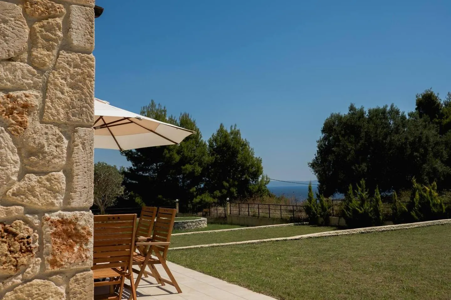 Paliouri Luxury Villa With Beautiful Patio & Sea View Kallithea